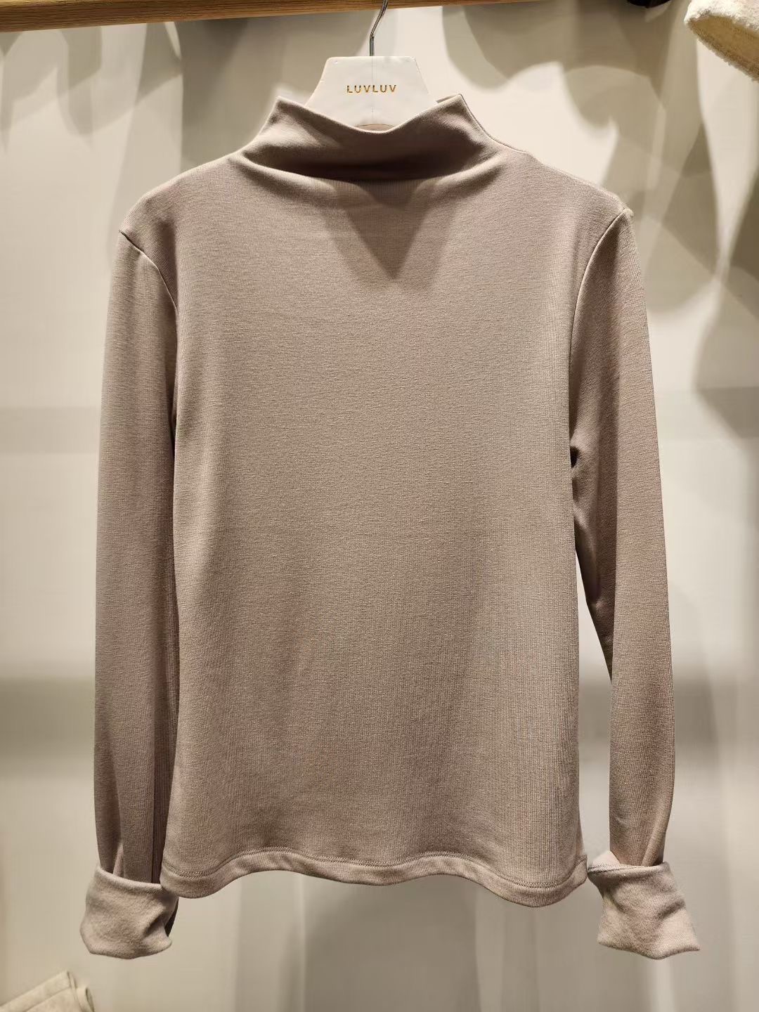 LUVLUV-럽럽-OT韓國代購㊣女士新款人氣休閑真品25秋冬長袖T恤LUVLUV-럽럽-OT長袖T恤圖色2