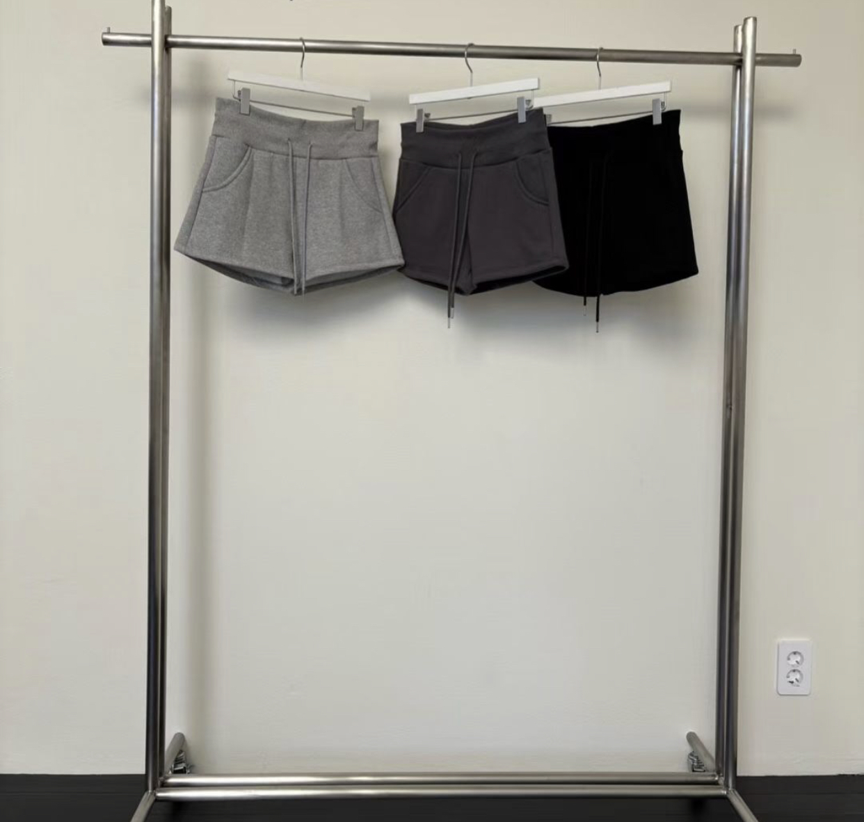 UNSANE韓國代購㊣女裝新品職業真品人氣推薦熱賣休閑時尚短褲UNSANE短褲圖色2左二色