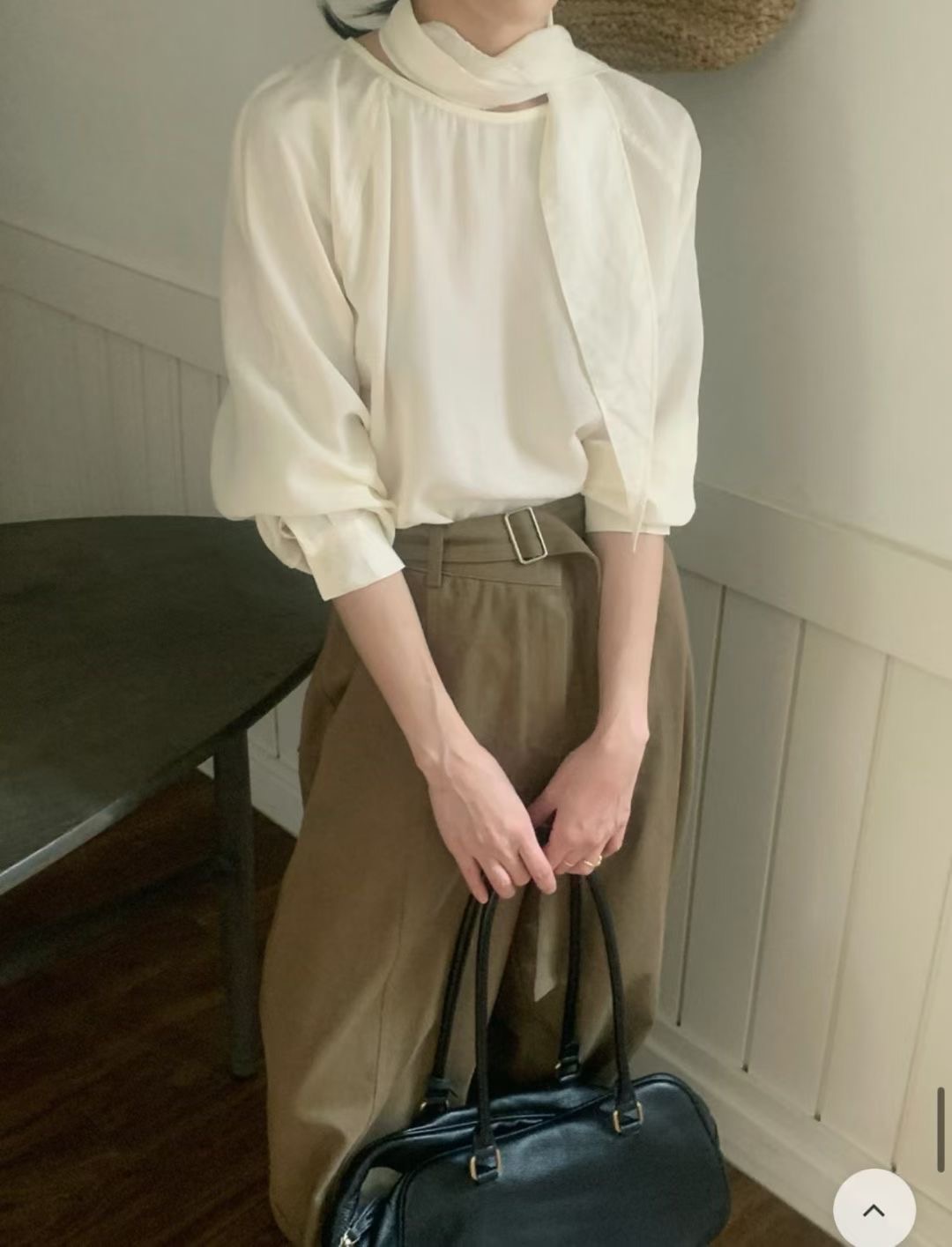 UNSANE東大門㊣直郵女士新品熱賣時尚推薦襯衫蕾絲衫含脖帶UNSANE襯衫/蕾絲衫圖色1