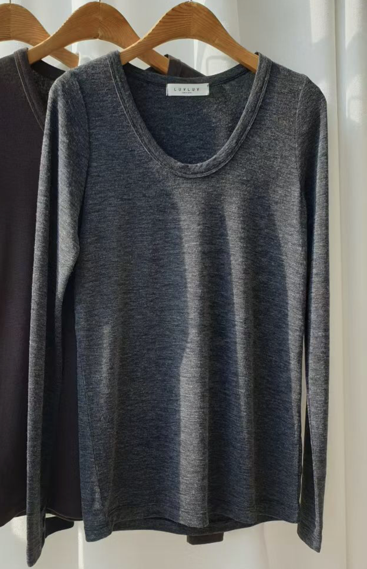 LUVLUV-럽럽-OT東大門㊣直郵女士新款職業熱賣人氣長袖T恤LUVLUV-럽럽-OT長袖T恤圖色4