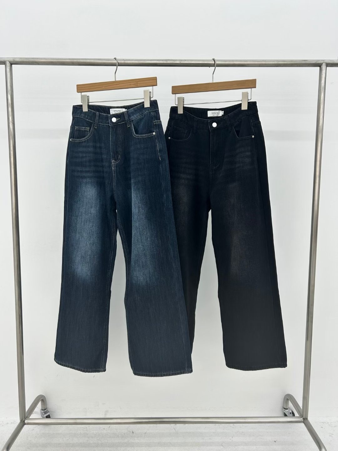 SPARK東大門㊣實拍女士新品真品休閑職業時尚推薦熱賣牛仔褲SPARK牛仔褲圖色2左二色