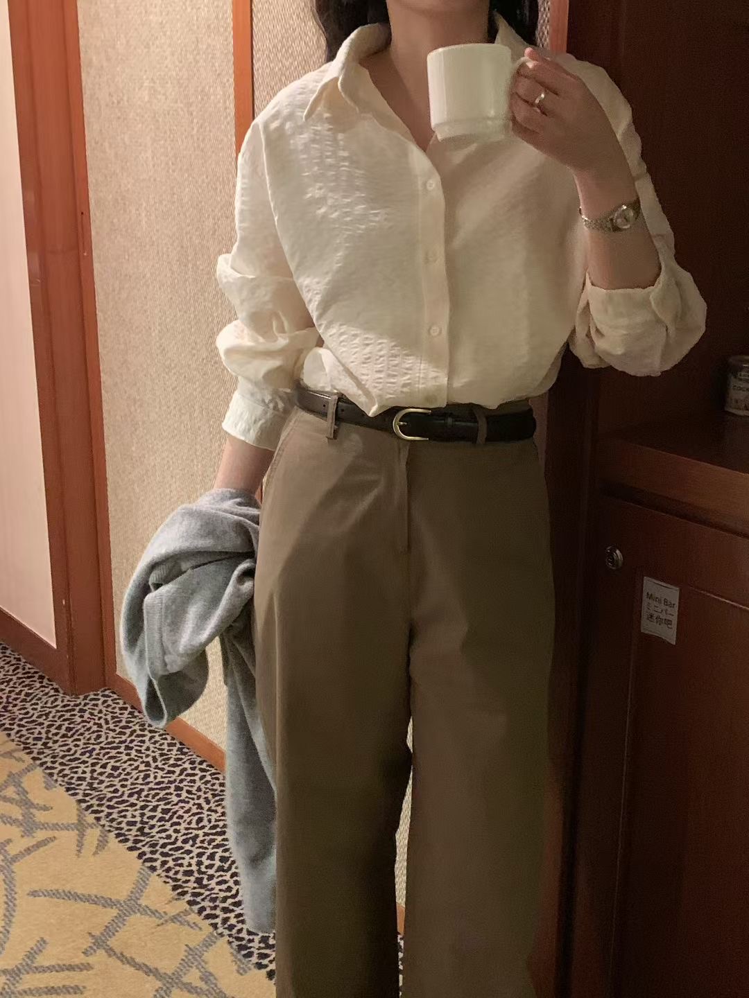 COMMA-콤마-T東大門㊣實拍女士新品熱賣人氣25秋冬襯衫蕾絲衫COMMA襯衫/蕾絲衫圖色2