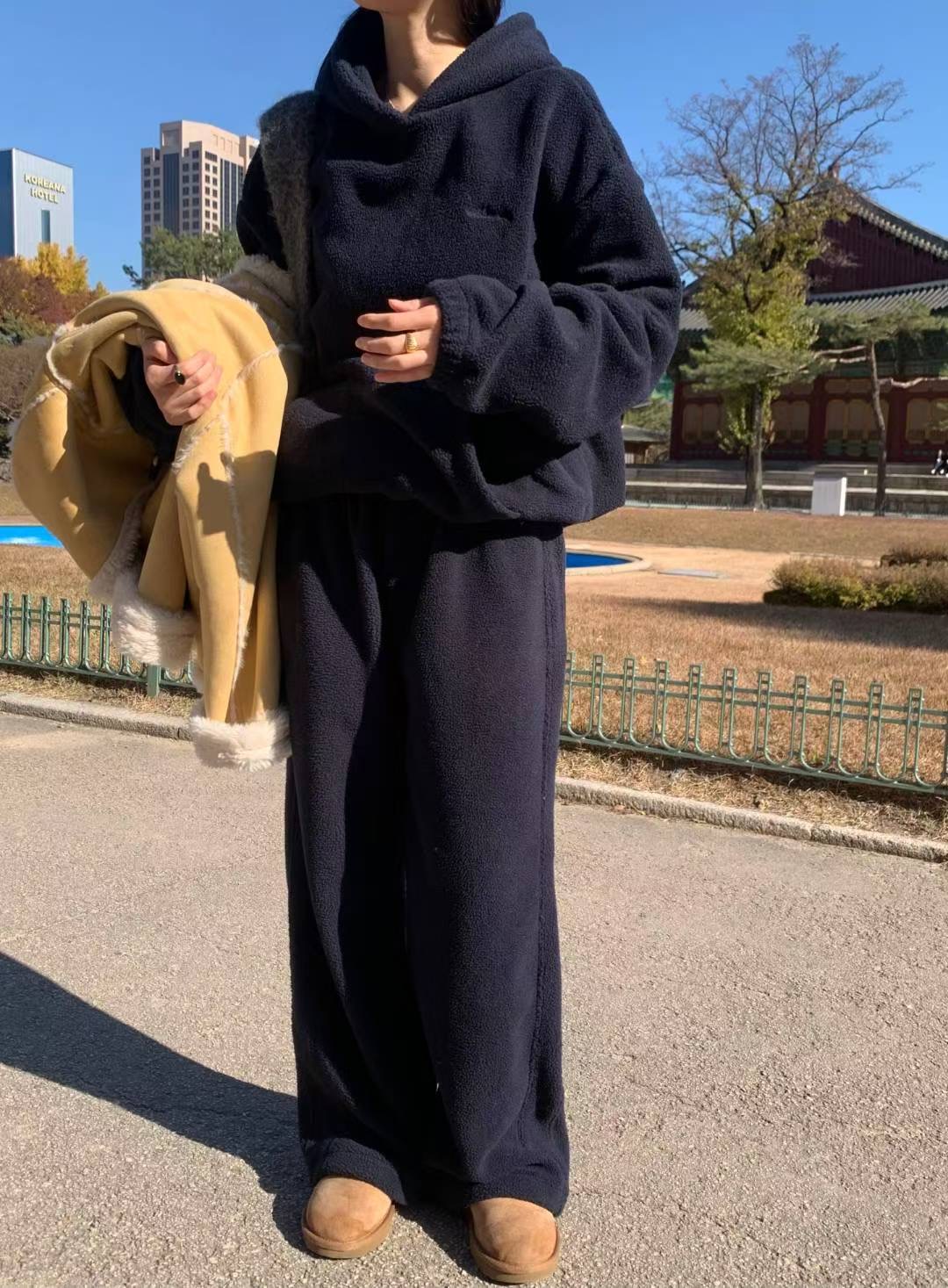 AREING東大門㊣代購女裝新品休閑時尚真品熱賣套裝連帽衫套裝AREING套裝圖色2