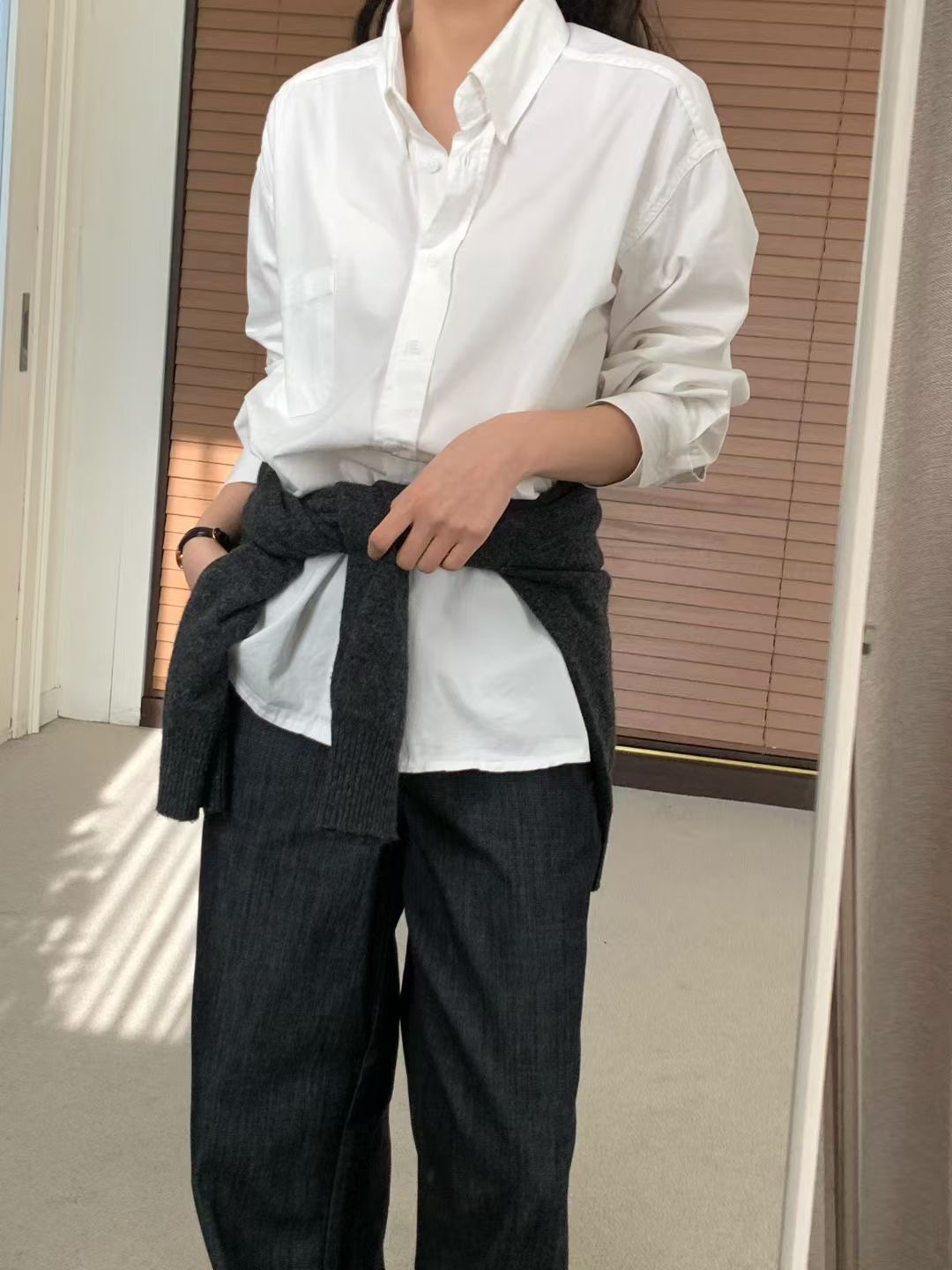 COMMA-콤마-T韓國代購㊣女裝新品人氣25秋冬襯衫蕾絲衫柔軟COMMA襯衫/蕾絲衫圖色2