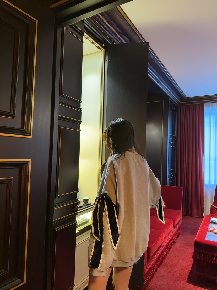 PALETTE-Q東大門㊣實拍女士新款推薦時尚人氣衛衣天鵝絨加絨PALETTE-Q衛衣