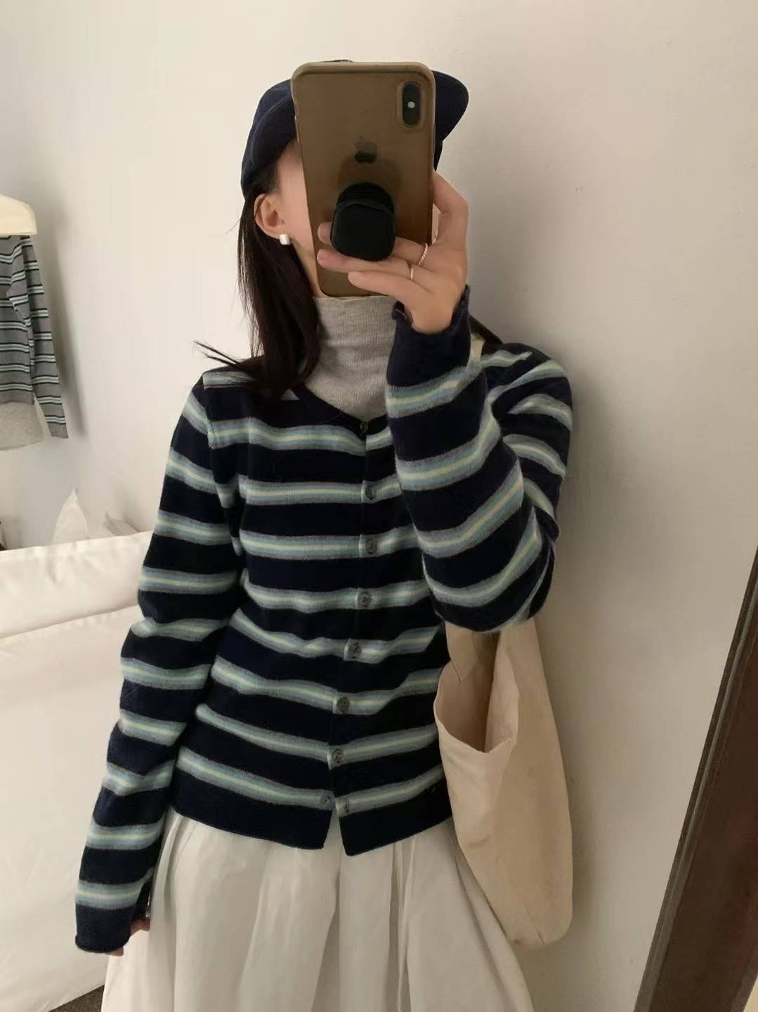 ONEMORETHING東大門㊣實拍女士新品職業真品針織衫不含內搭ONEMORETHING針織衫圖色3