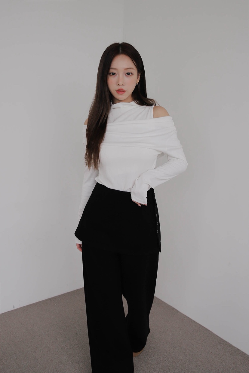 SLIT東大門㊣直郵女士新品推薦人氣職業熱賣25秋冬裙褲紐扣SLIT裙褲