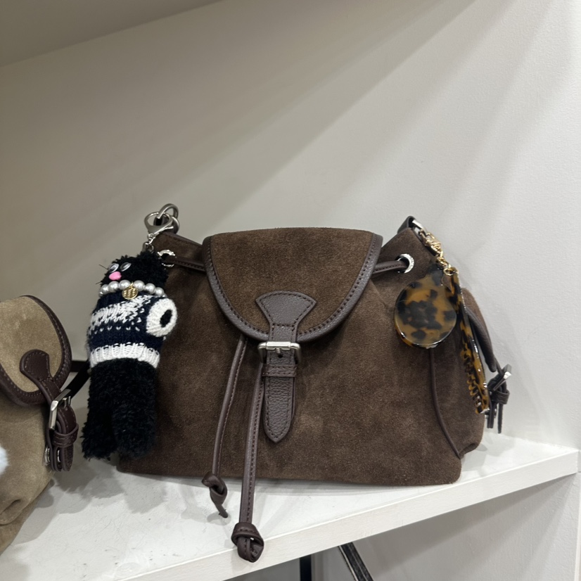 LEONIE東大門㊣實拍女裝新款25秋冬休閑單肩斜跨包不含飾品LEONIE單肩/斜跨包圖色1