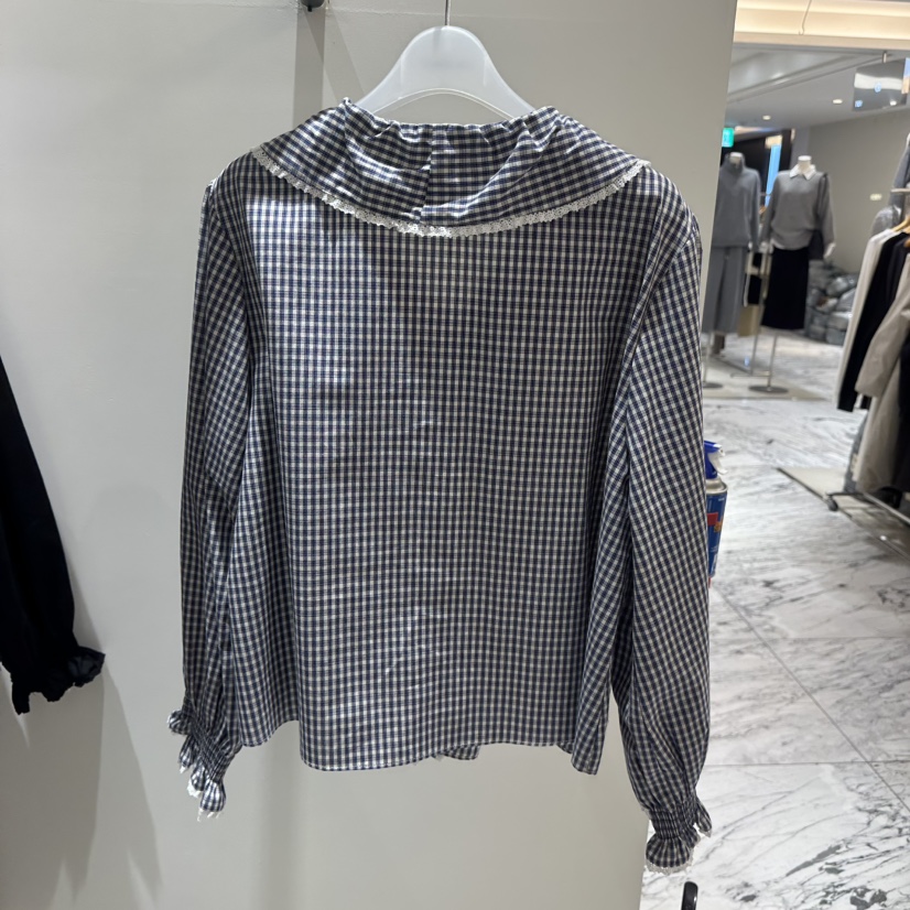 LOW MOMENT東大門㊣直郵女士新品真品時尚休閑襯衫蕾絲衫春款LOW MOMENT襯衫/蕾絲衫