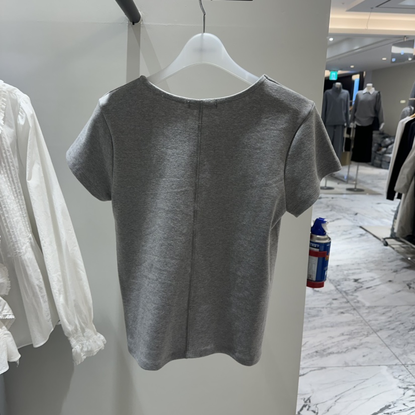 LOW MOMENT韓國代購㊣女裝新品推薦休閑熱賣時尚25秋冬T恤春款LOW MOMENTT恤