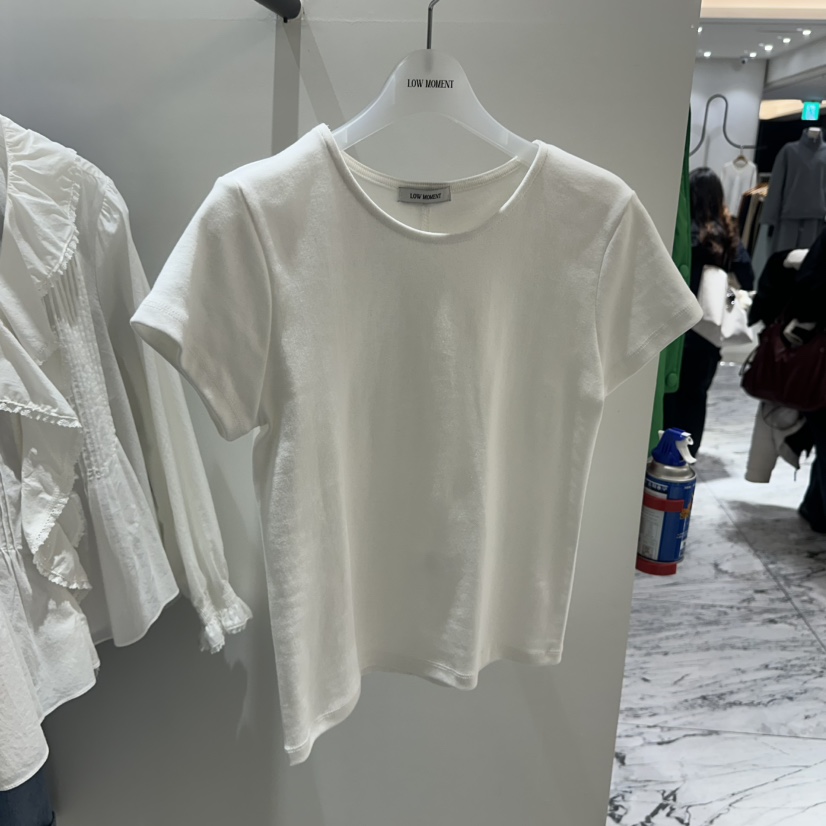 LOW MOMENT韓國代購㊣女裝新品推薦休閑熱賣時尚25秋冬T恤春款LOW MOMENTT恤圖色3