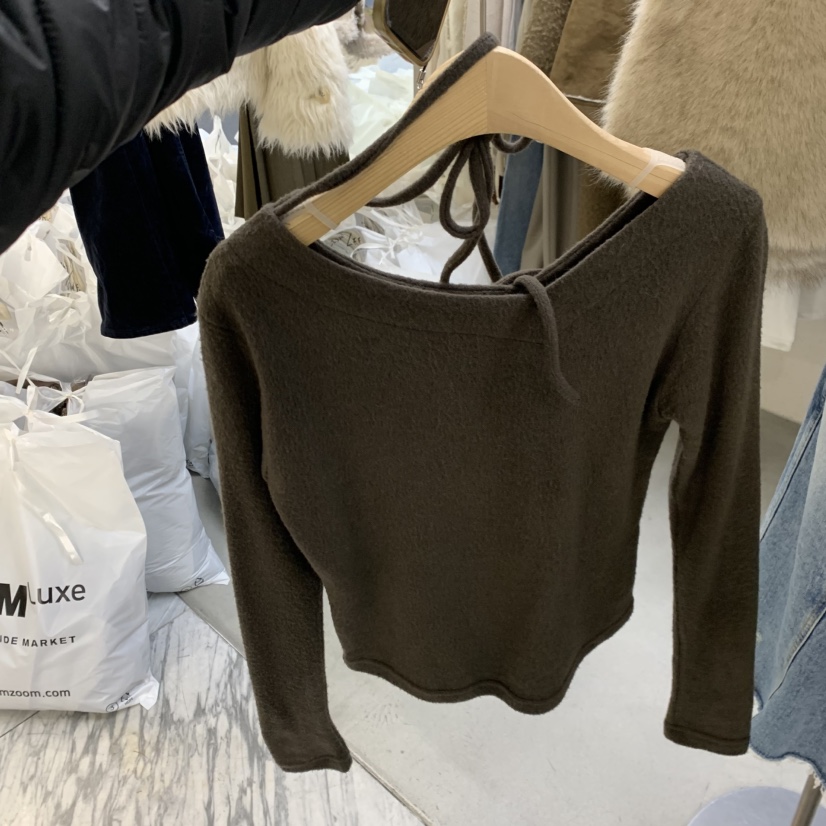 FOUNDATION東大門㊣直郵女裝新款休閑25秋冬時尚長袖T恤V領FOUNDATION長袖T恤