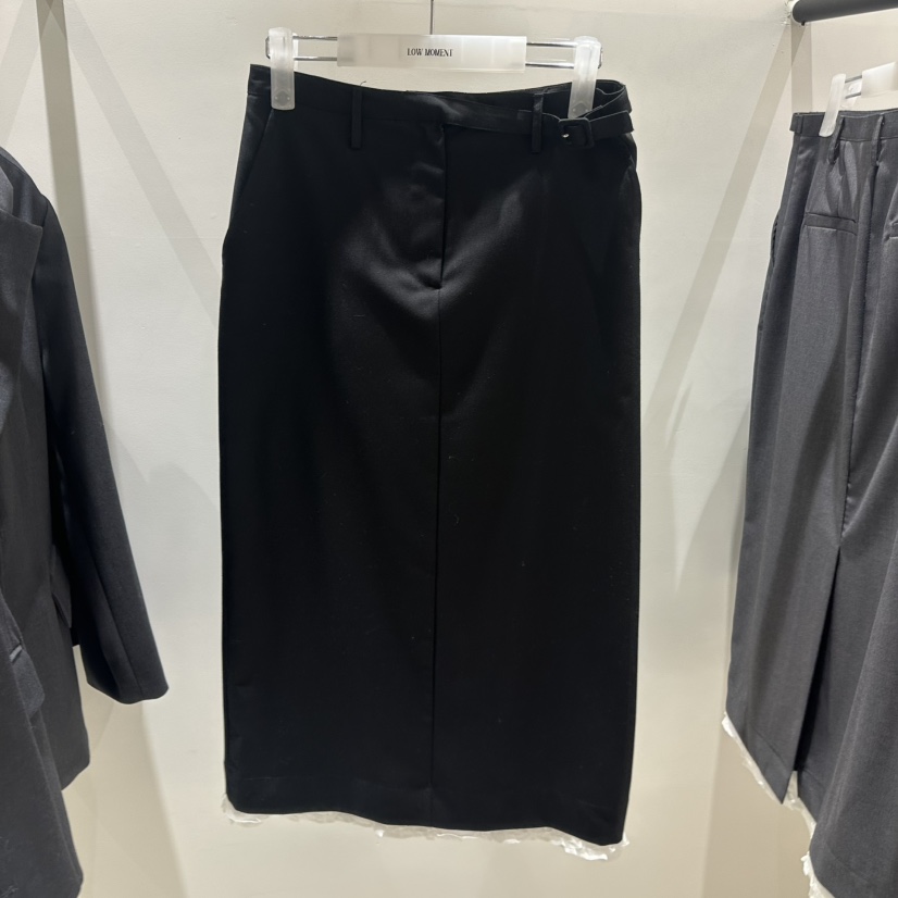 LOW MOMENT東大門㊣直郵女裝新款真品休閑半身裙中短裙春款LOW MOMENT半身裙/中短裙圖色2黑色
