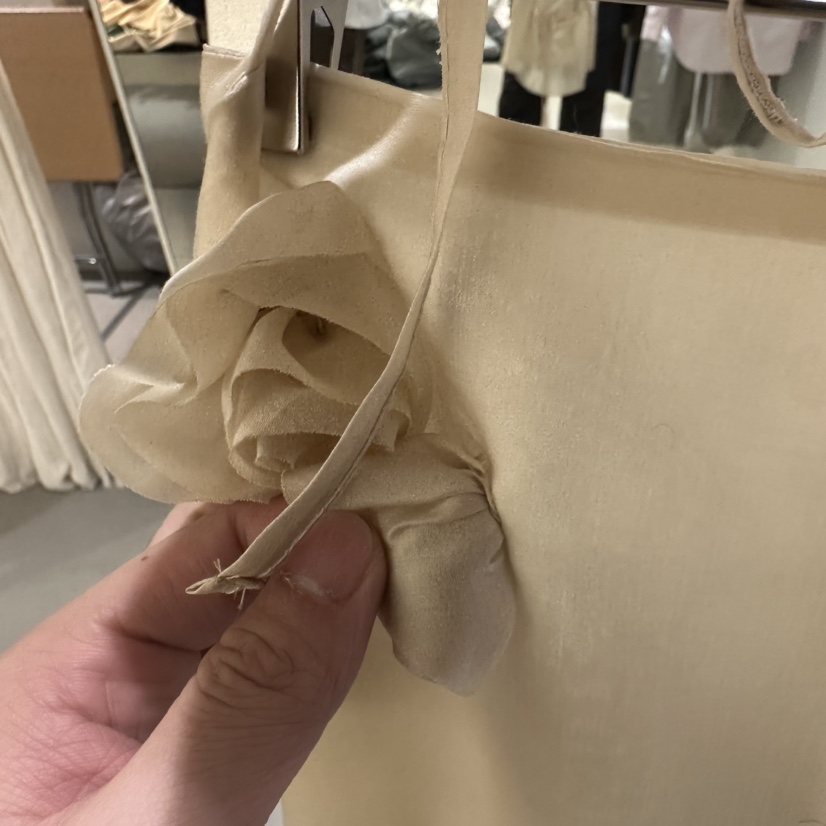 VAULT東大門㊣直郵女裝新品熱賣職業真品休閑25秋冬吊帶背心褶裥VAULT吊帶/背心