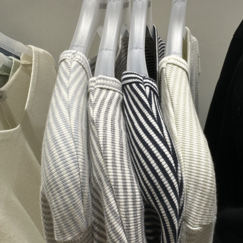 LOW MOMENT韓國直郵㊣女士新品職業真品熱賣休閑長袖T恤春款LOW MOMENT長袖T恤