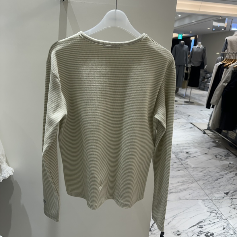 LOW MOMENT韓國直郵㊣女士新品職業真品熱賣休閑長袖T恤春款LOW MOMENT長袖T恤