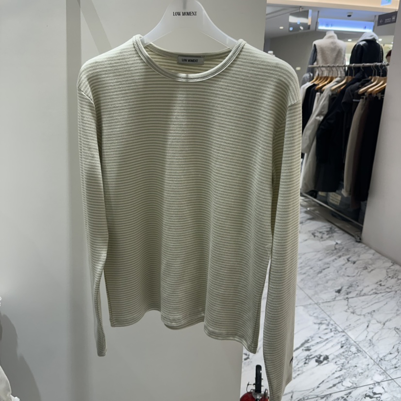 LOW MOMENT韓國直郵㊣女士新品職業真品熱賣休閑長袖T恤春款LOW MOMENT長袖T恤圖色1綠色