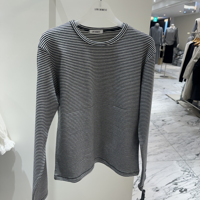 LOW MOMENT韓國直郵㊣女士新品職業真品熱賣休閑長袖T恤春款LOW MOMENT長袖T恤圖色2深藍色