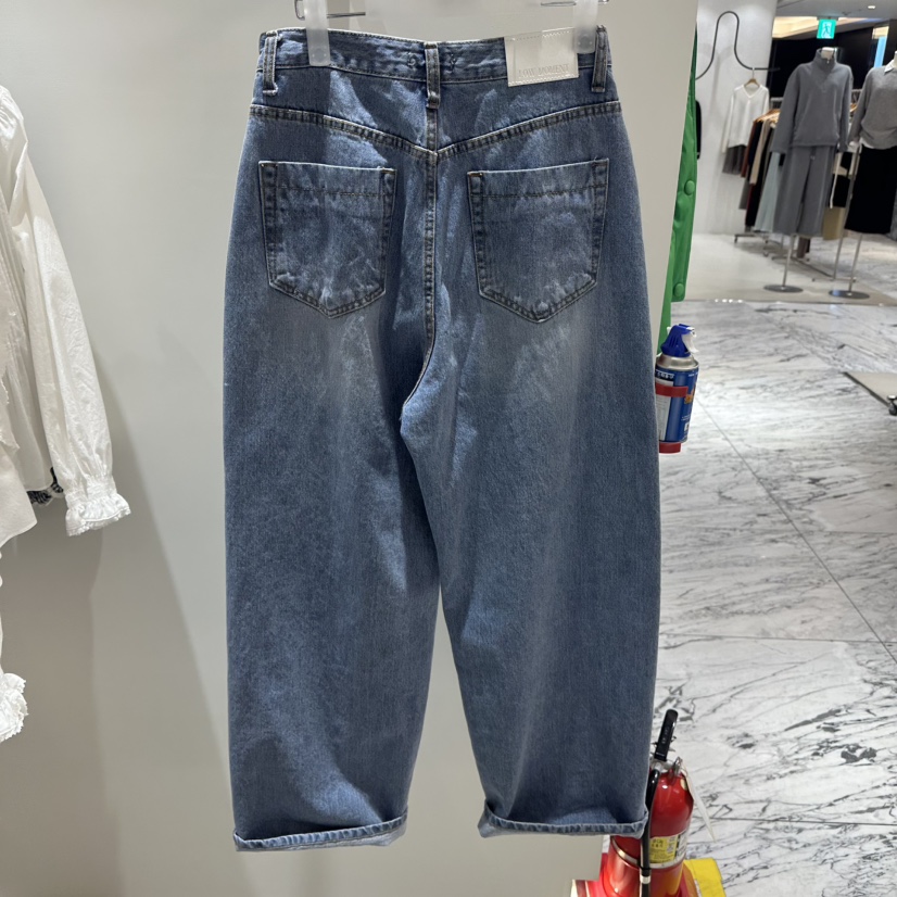 LOW MOMENT東大門㊣實拍女士新品推薦時尚真品25秋冬牛仔褲春款LOW MOMENT牛仔褲