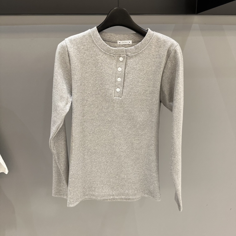 CREDITO東大門㊣實拍女裝新款25秋冬時尚真品人氣長袖T恤春款CREDITO長袖T恤圖色1