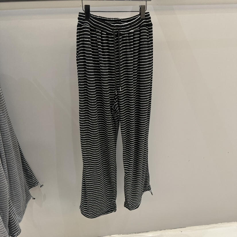 CREDITO東大門㊣直郵女士新品熱賣真品人氣25秋冬休閑褲春款CREDITO休閑褲圖色2黑白