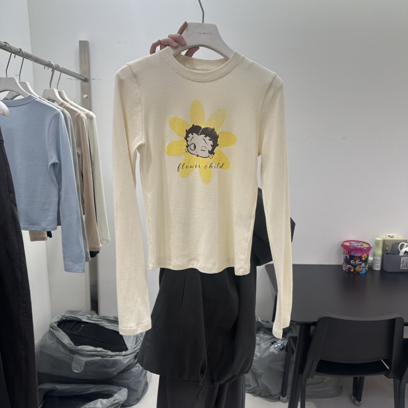 VISUAL SPACE東大門㊣實拍女裝新款25秋冬職業長袖T恤春款VISUAL SPACE長袖T恤圖色2