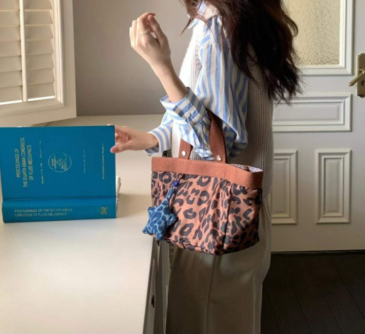 TROUVAILLE韓國直郵㊣女士新款熱賣職業推薦時尚26春夏手提包TROUVAILLE手提包