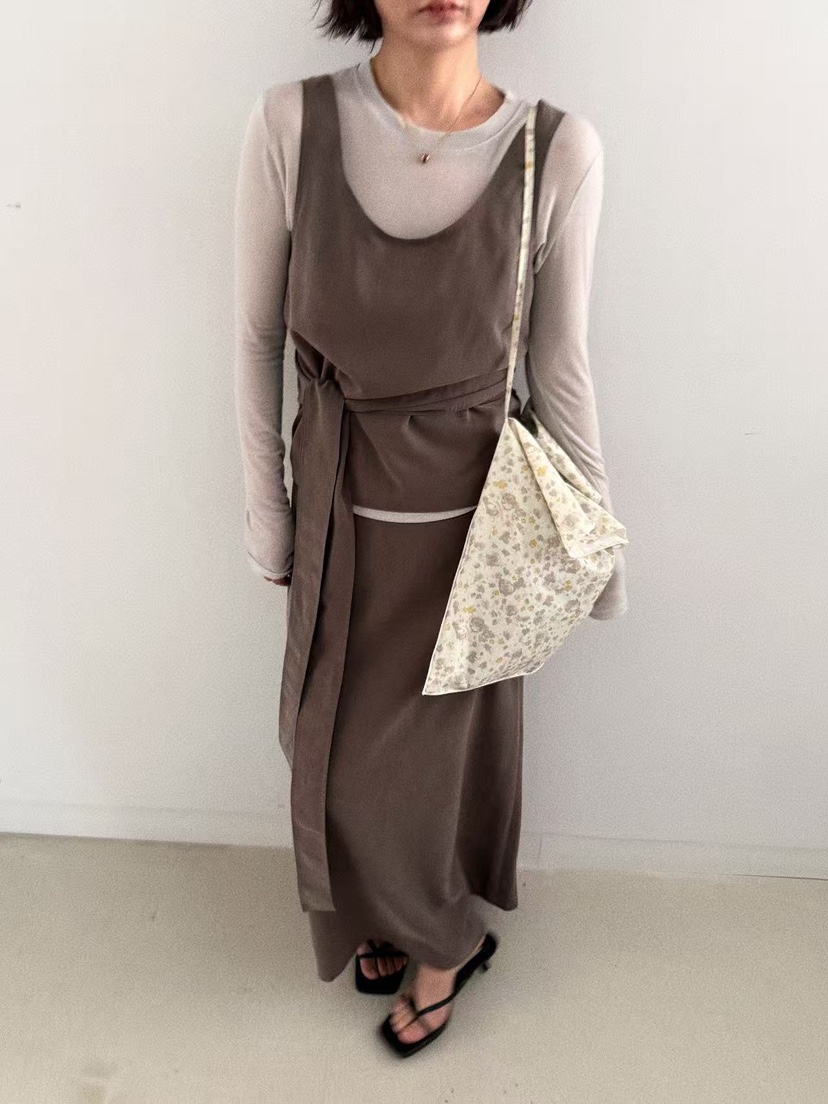 OLI SEOUL㊣東大門代購女裝新款熱賣休閑職業真品吊帶背心OLI SEOUL吊帶/背心