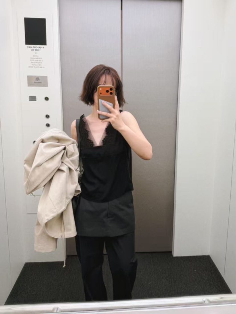 OLI SEOUL東大門直郵㊣女裝新款26春夏熱賣職業時尚吊帶背心OLI SEOUL吊帶/背心