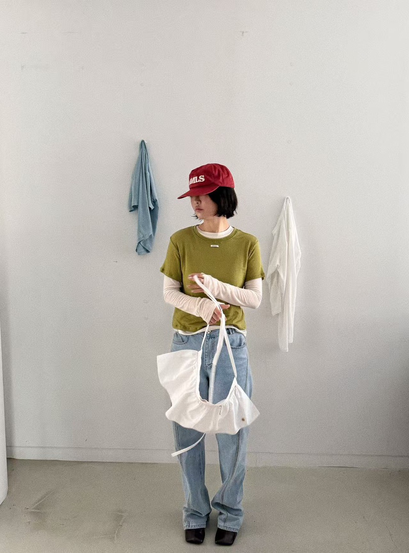 OLI SEOUL㊣東大門實拍女裝新款推薦熱賣職業時尚休閑長袖T恤OLI SEOUL長袖T恤