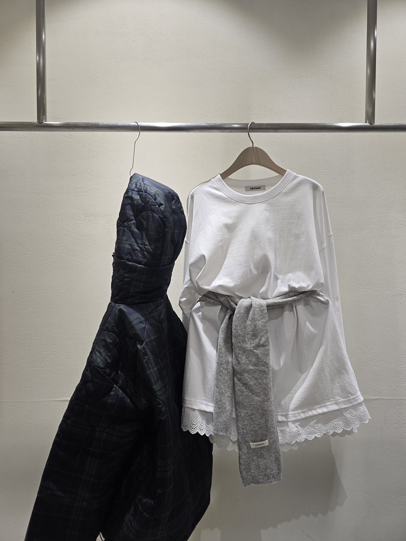 LIKEVAM㊣東大門代購女裝新品時尚熱賣推薦26春夏長袖T恤蕾絲LIKEVAM長袖T恤