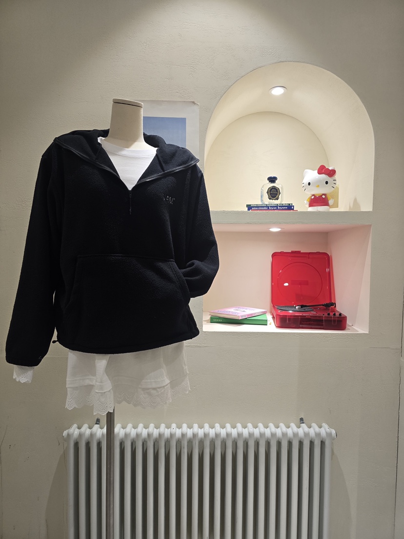 LIKEVAM㊣東大門代購女裝新品時尚熱賣推薦26春夏長袖T恤蕾絲LIKEVAM長袖T恤