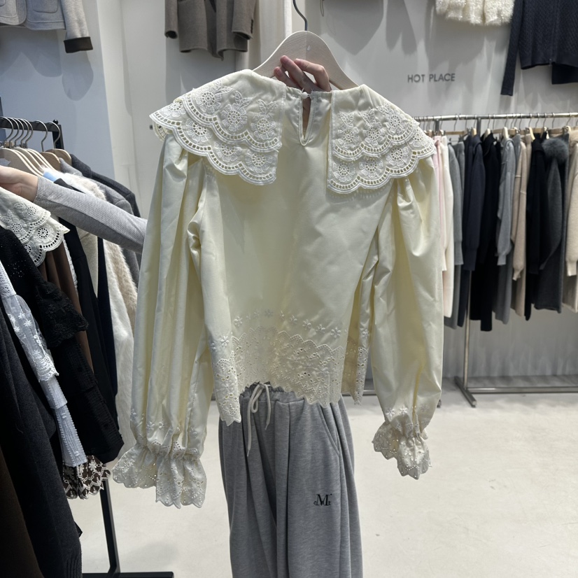 HOT PLACE/DREAM GIRIS/HOT ISSUE㊣東大門代購女士新品26春夏襯衫蕾絲衫荷葉邊蕾絲HOT PLACE/DREAM GIRIS/HOT ISSUE襯衫/蕾絲衫