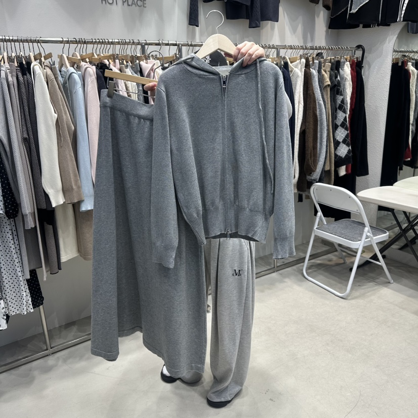 HOT PLACE/DREAM GIRIS/HOT ISSUE東大門直郵㊣女士新品時尚套裝HOT PLACE/DREAM GIRIS/HOT ISSUE套裝圖色3