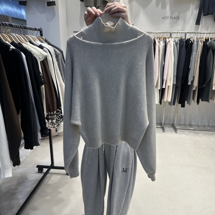 HOT PLACE/DREAM GIRIS/HOT ISSUE㊣東大門實拍女裝新品推薦套裝兩件套套裝HOT PLACE/DREAM GIRIS/HOT ISSUE套裝圖色2