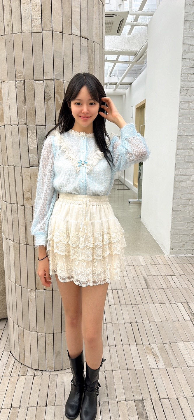 YARD韓國代購㊣女裝新款真品推薦休閑襯衫蕾絲衫含胸花褶皺YARD襯衫/蕾絲衫