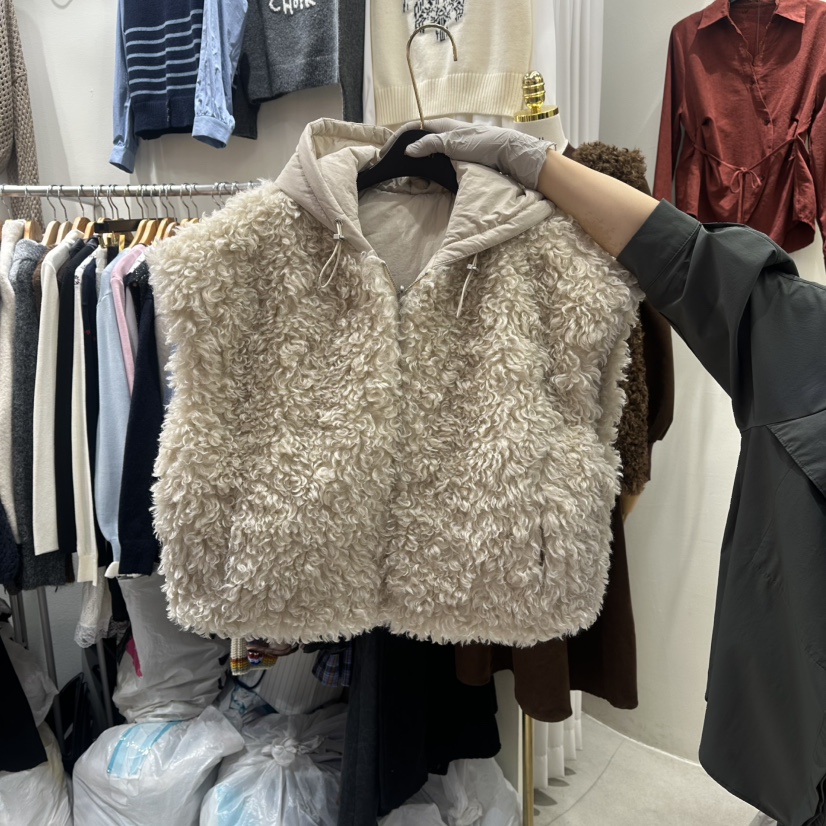 BIKINI韓國代購㊣女裝新款真品職業時尚26春夏馬甲雙面連帽BIKINI馬甲圖色1