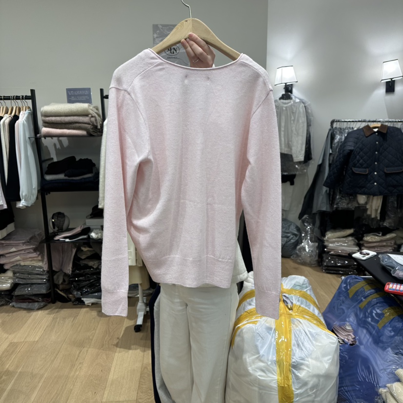 M.G.N㊣東大門代購女士新款真品推薦時尚針織衫V領羊絨春款MAGNET針織衫