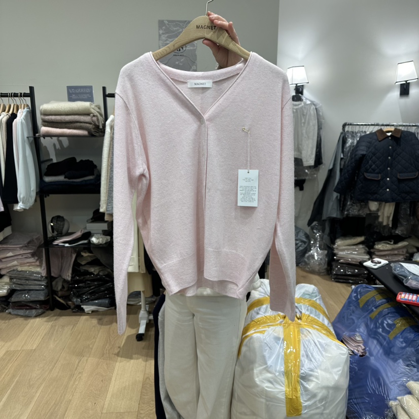 M.G.N㊣東大門代購女士新款真品推薦時尚針織衫V領羊絨春款MAGNET針織衫圖色2