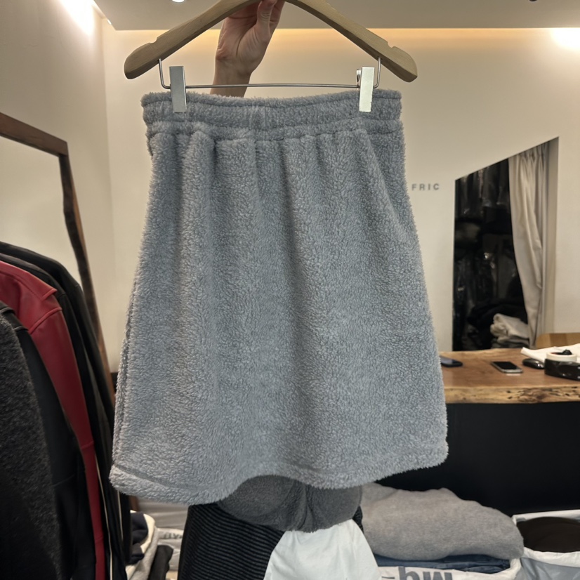 FRIC韓國直郵㊣女士新款時尚推薦熱賣職業真品半身裙中短裙絨FRIC半身裙/中短裙