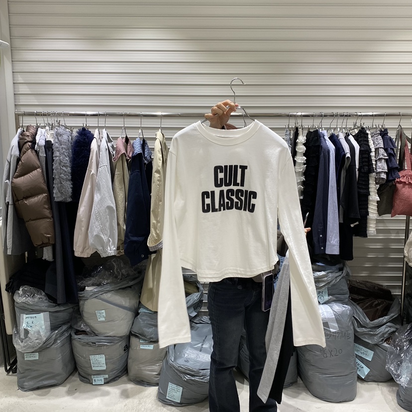 BRICKLANE東大門直郵㊣女裝新款熱賣職業真品時尚長袖T恤春款BRICKLANE長袖T恤圖色1