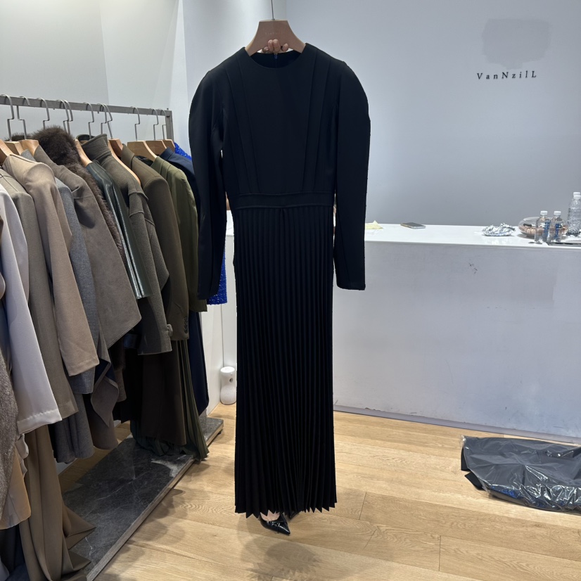 VAN NZILL㊣東大門實拍女士新品時尚真品推薦職業熱賣連衣裙VAN NZILL連衣裙圖色2