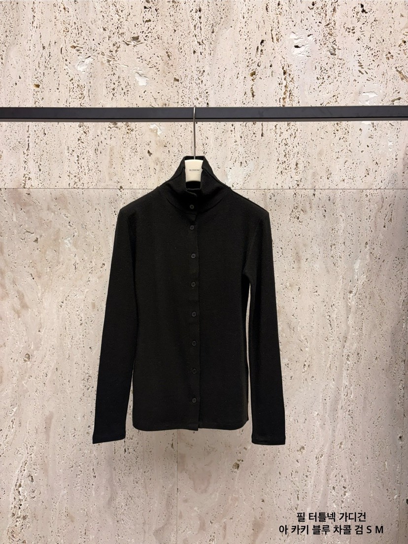 BLOSSOM韓國代購㊣女裝新款職業熱賣人氣推薦長袖T恤高領開衫BLOSSOM長袖T恤圖色4黑色