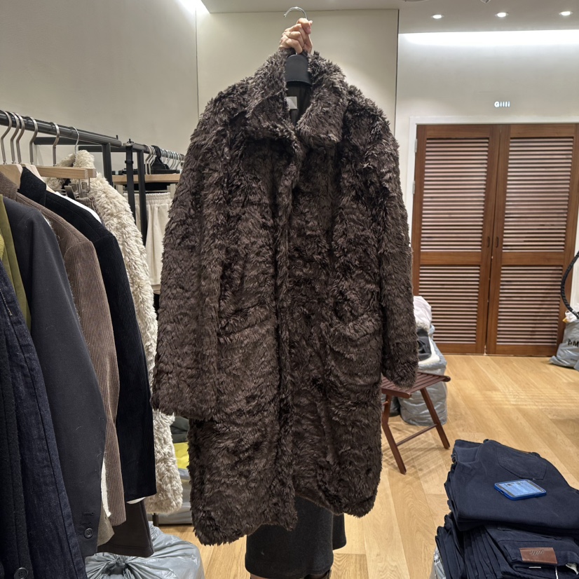 GILLI韓國代購㊣女裝新品真品人氣推薦時尚26春夏中長款大衣毛皮GILLI中長款大衣圖色2