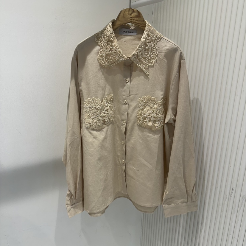 COCO HOLIC㊣東大門代購女士新品真品休閑襯衫蕾絲衫口袋蕾絲COCO HOLIC襯衫/蕾絲衫圖色2