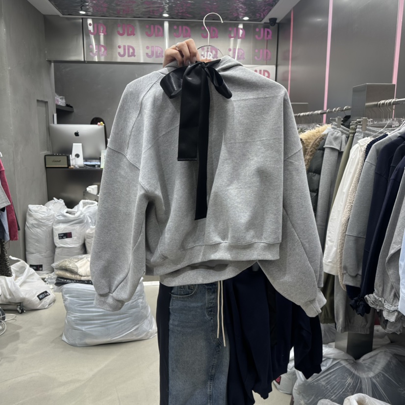 JUDYQUE㊣東大門代購女裝新品真品時尚職業衛衣春款兜帽緞面JUDYQUE衛衣圖色1