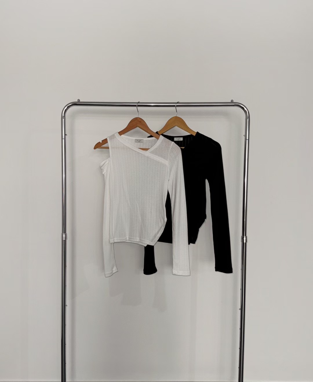 DINO韓國直郵㊣女士新品人氣真品推薦時尚休閑職業熱賣長袖T恤DINO長袖T恤