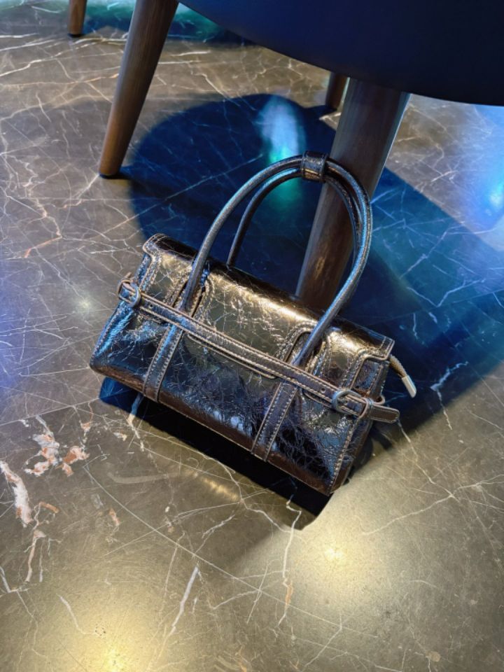 TROUVAILLE東大門直郵㊣女裝新品熱賣手拿包腋下包牛皮系帶TROUVAILLE手拿包/腋下包圖色2