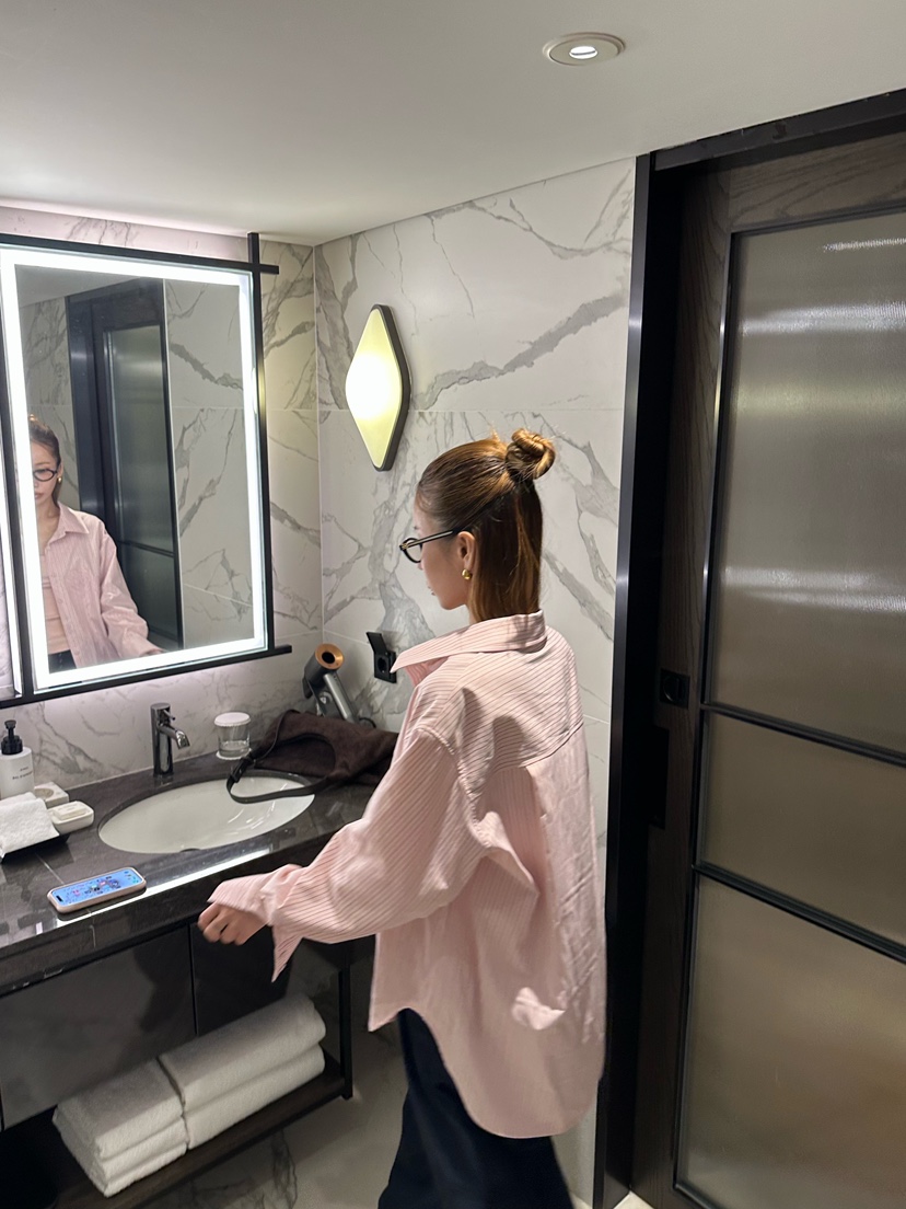 ZEROZERO㊣東大門實拍女士新款時尚推薦人氣襯衫蕾絲衫刺繡ZEROZERO襯衫/蕾絲衫