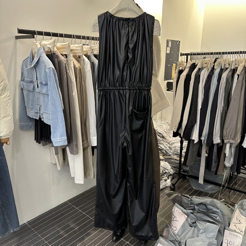 FIND-P東大門直郵㊣女裝新品真品熱賣時尚職業人氣連體褲春款FIND-P連體褲